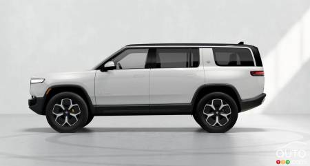 Rivian R1S, profil